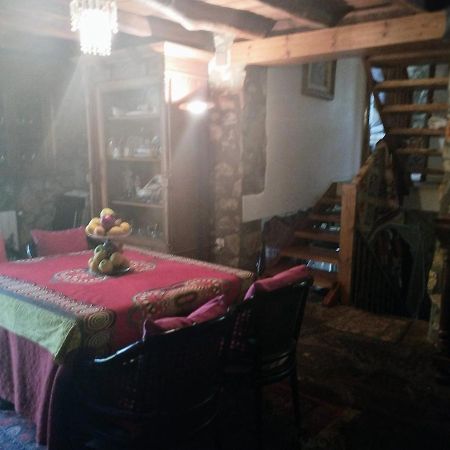 Hostal La Vall Sant Pau de Seguries Ngoại thất bức ảnh